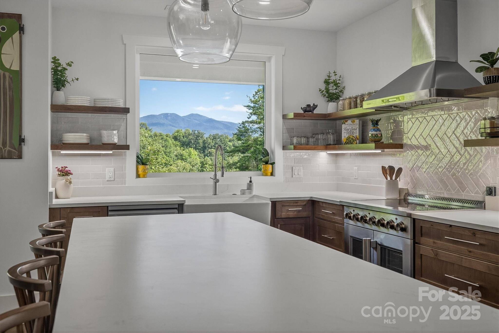 217 Sycamore DR, Nebo, NC 28761