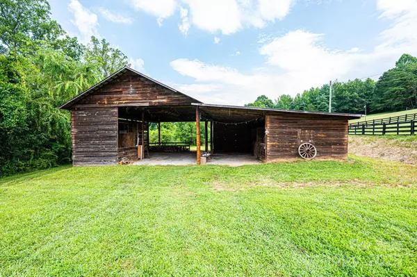 Lenoir, NC 28645,1870 Guildwood PL SE