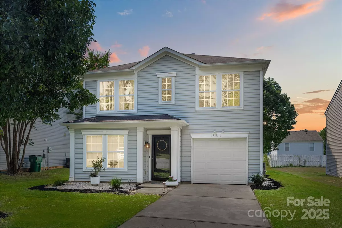 Charlotte, NC 28262,1911 Almond Hills DR