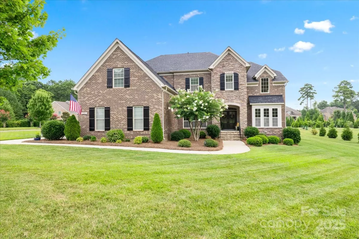 Waxhaw, NC 28173,901 Hidden Pond LN