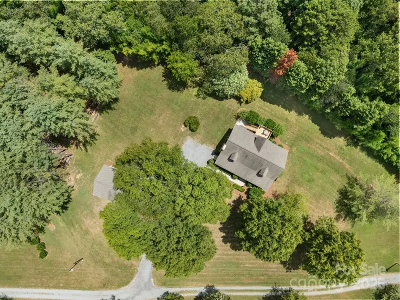 189 Fea LN, Iron Station, NC 28080