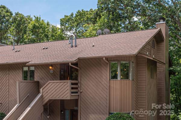 305 Piney Mountain DR #Q4, Asheville, NC 28805