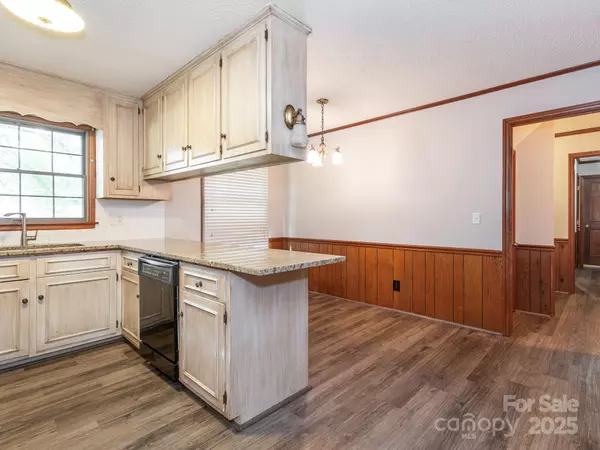 Charlotte, NC 28214,168 Coulwood DR