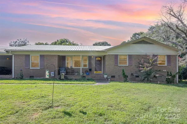 311 Rollingwood DR, Stanley, NC 28164
