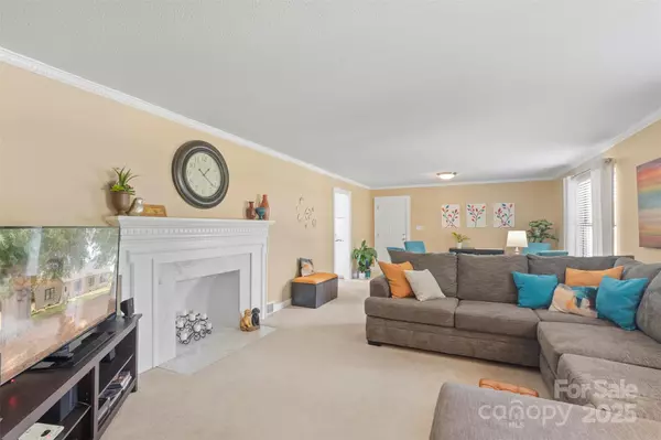 Kannapolis, NC 28083,1513 S Ridge AVE