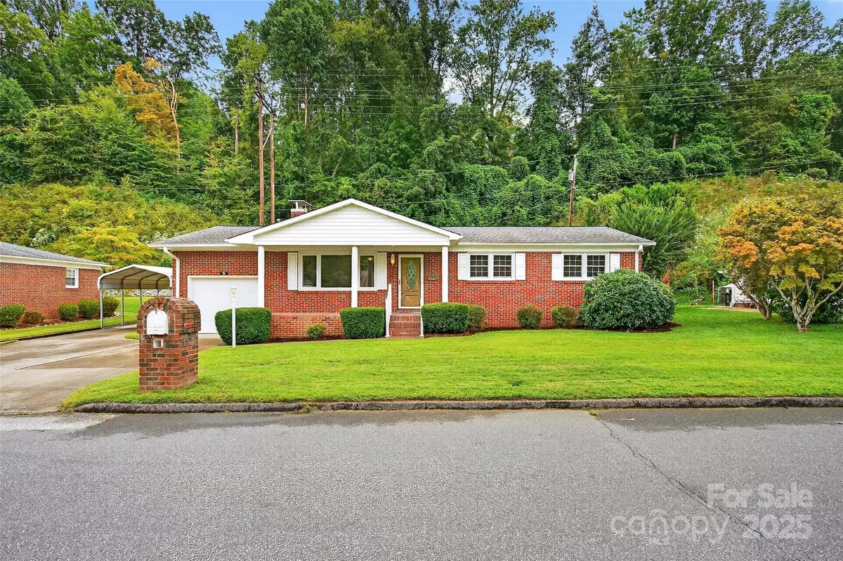 Marion, NC 28752,19 W Glenview ST