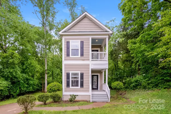 3921 Sky DR, Charlotte, NC 28226