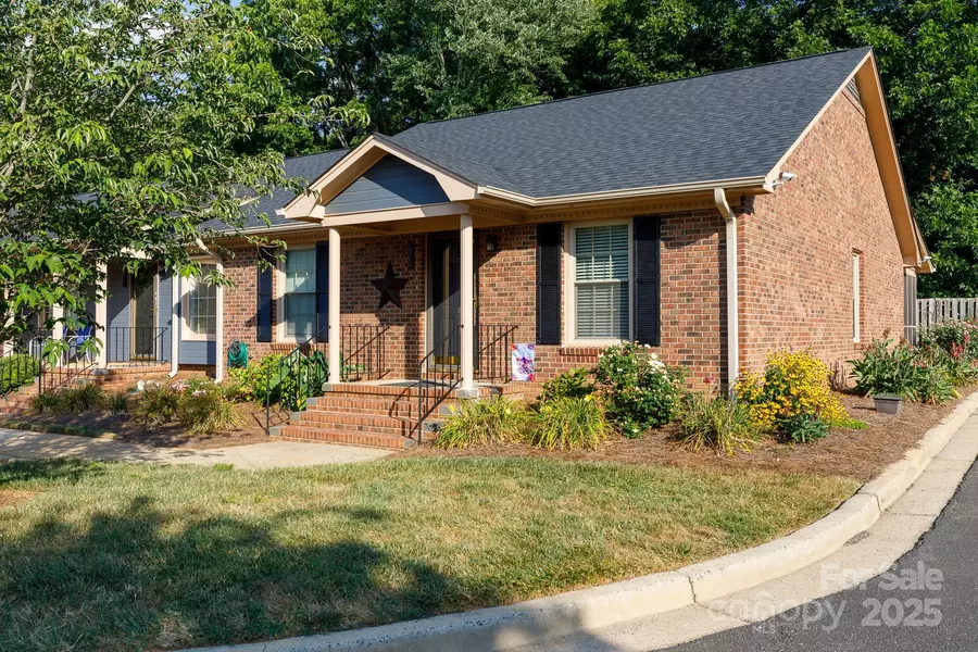 222 Pointe CIR, Rock Hill, SC 29732