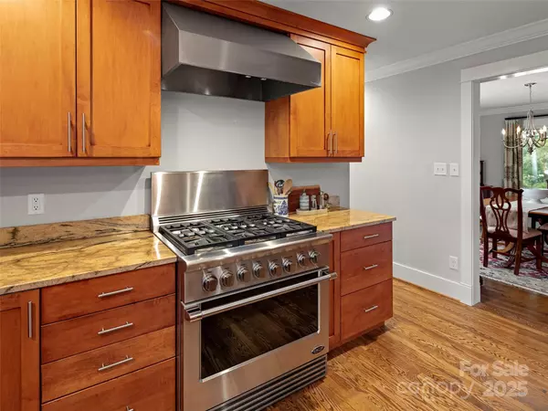 Asheville, NC 28803,19 Pheasant DR