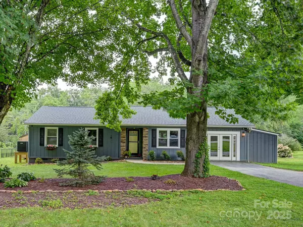 218 Blue Ridge RD, Black Mountain, NC 28711