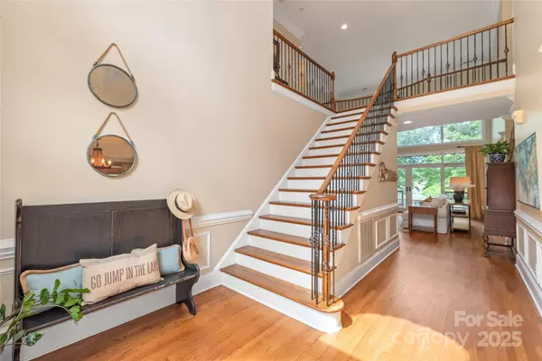 Mooresville, NC 28117,124 Cedar Bluff LN