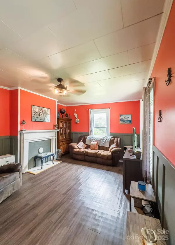 Mount Gilead, NC 27306,302 Williams ST