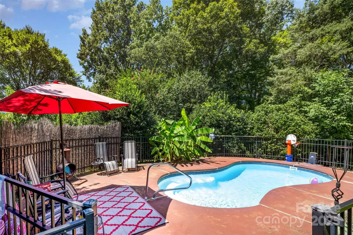 Harrisburg, NC 28075,5108 Oldham CT
