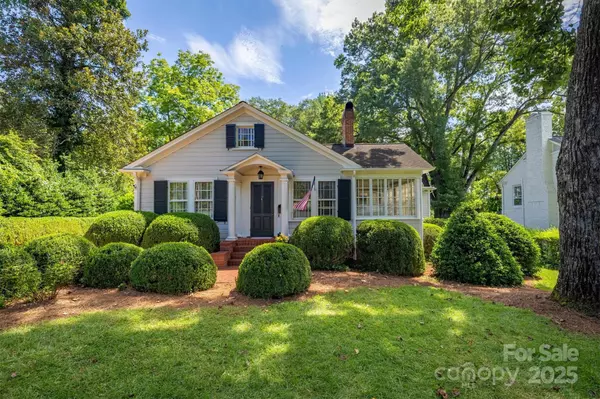 Lenoir, NC 28645,407 Highland AVE SW