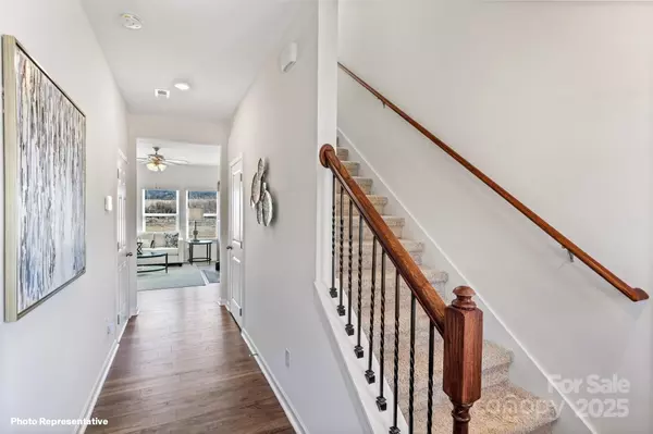 Hickory, NC 28601,518 13th Avenue DR NE