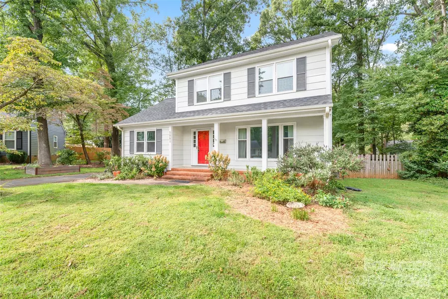 5001 Vescova CT, Charlotte, NC 28212