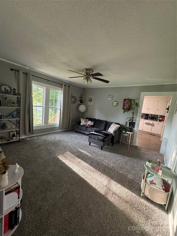 Kannapolis, NC 28081,604 Frank ST