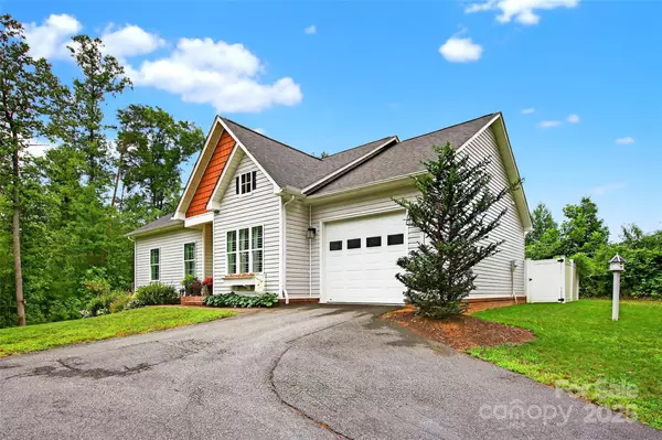 3620 Lake DR, Morganton, NC 28655