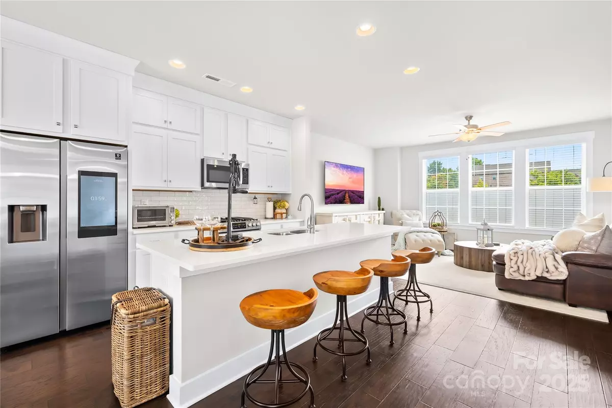 Davidson, NC 28036,546 Amalfi DR