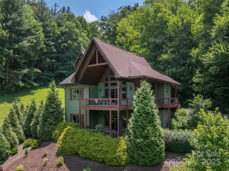 477 Jenkins RD, Waynesville, NC 28785