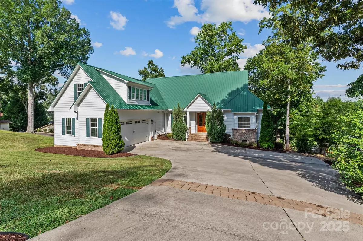 Sherrills Ford, NC 28673,7012 Locke DR