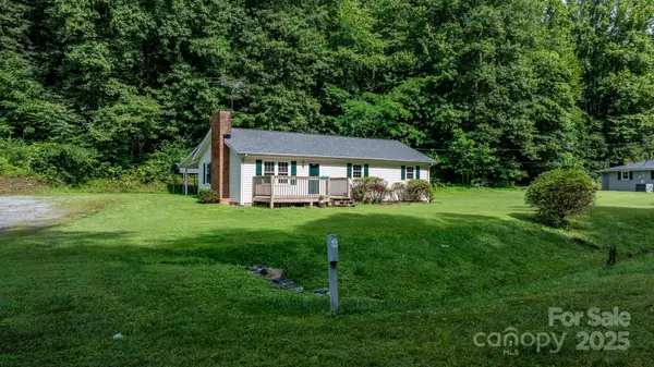 2531 Indian Grave RD, Lenoir, NC 28645