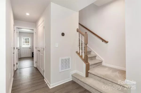 Matthews, NC 28104,2103 Autumn Olive LN