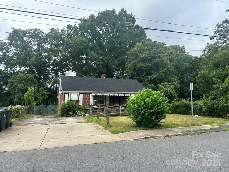 2428 Catalina AVE, Charlotte, NC 28206