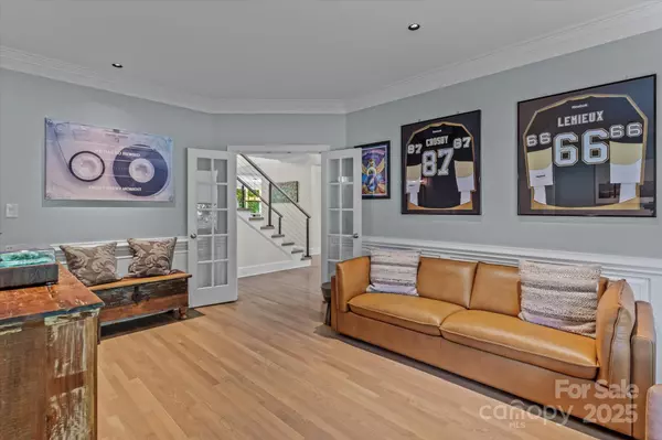 Davidson, NC 28036,18916 Riverwind LN