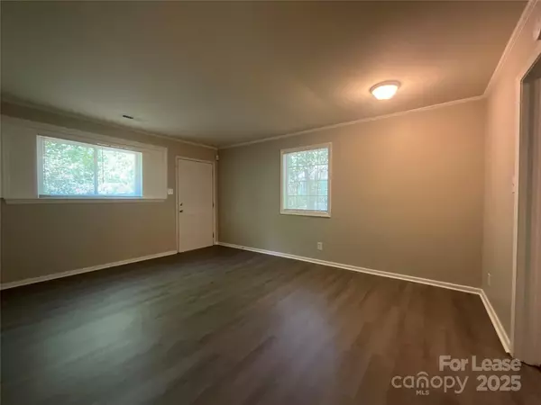 Charlotte, NC 28205,1744 Academy ST