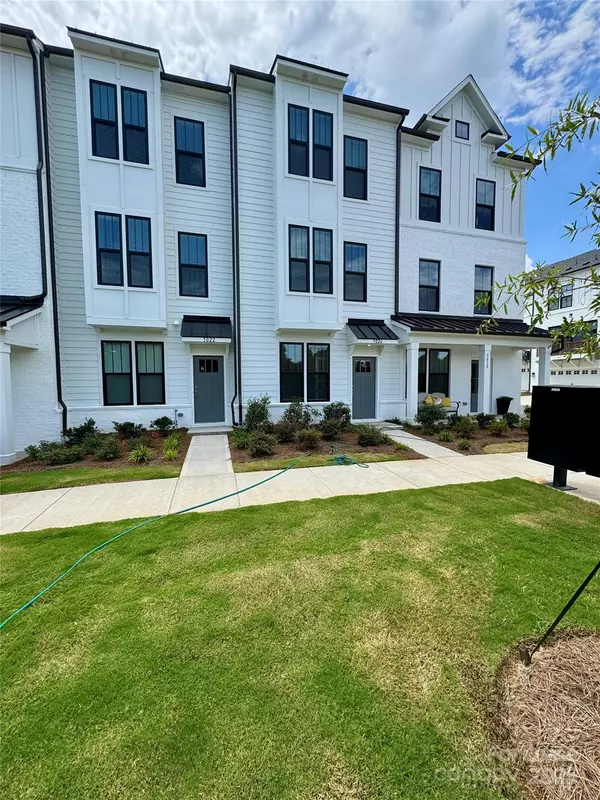 5026 Layman DR, Charlotte, NC 28226