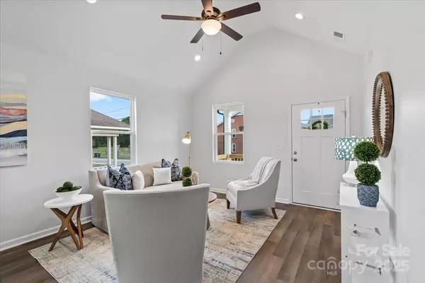 Salisbury, NC 28144,105 Correll ST