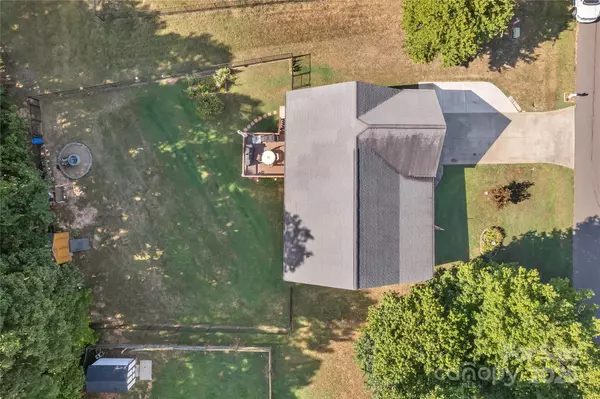 Gastonia, NC 28052,5108 Sawbill LN