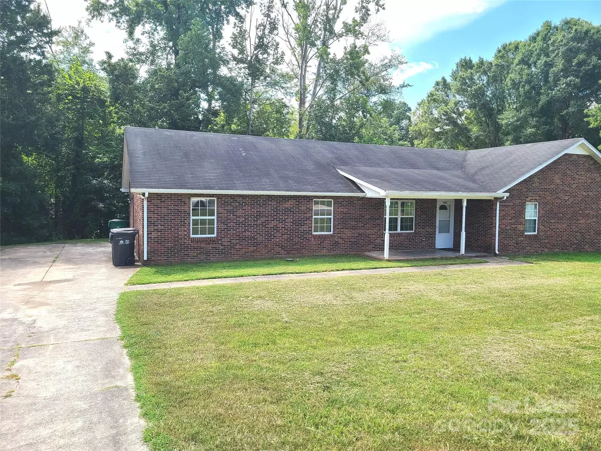 Charlotte, NC 28216,8149 Westbourne DR
