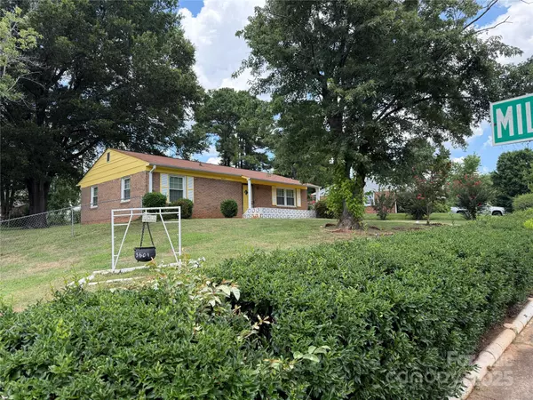 Charlotte, NC 28216,3601 Braden DR