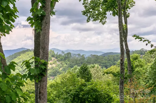 Burnsville, NC 28714,456 Spring House DR