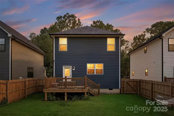 Charlotte, NC 28215,1824 Purser DR