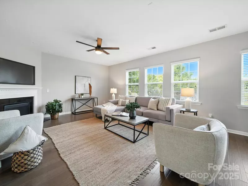 3440 Windstone LN, Gastonia, NC 28056