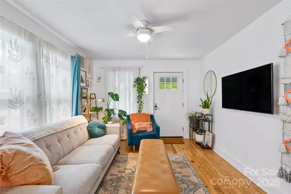 Woodfin, NC 28804,31 Snyder DR