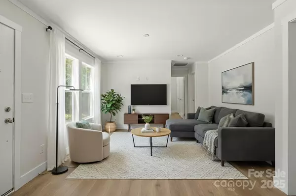 Conover, NC 28613,3045 8th AVE SE