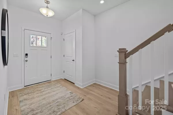 Charlotte, NC 28278,3208 Drift ST #51