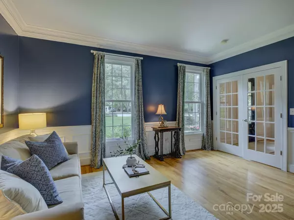 Charlotte, NC 28270,2621 Winding Oak DR