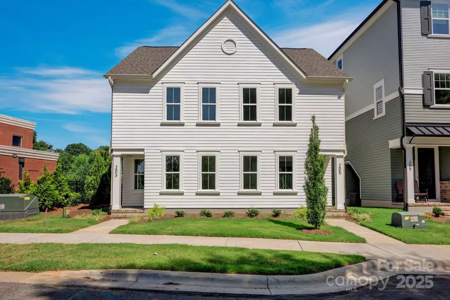 203 Davidson Gateway DR, Davidson, NC 28036