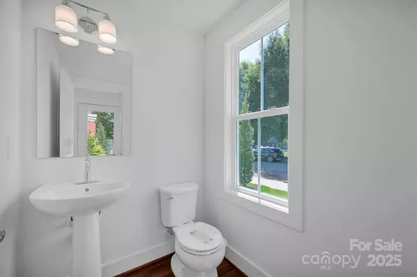 Davidson, NC 28036,203 Davidson Gateway DR
