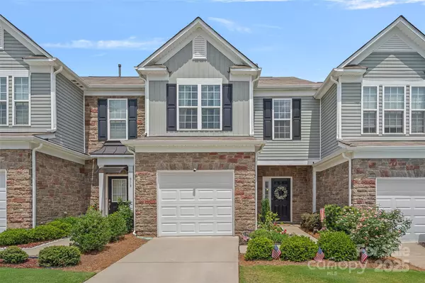 Fort Mill, SC 29708,816 Canoe Song RD