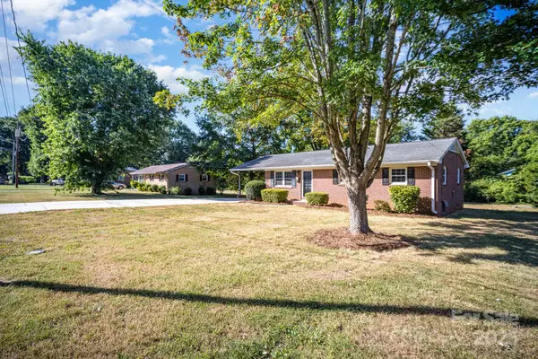 Gastonia, NC 28054,1711 E Perry ST
