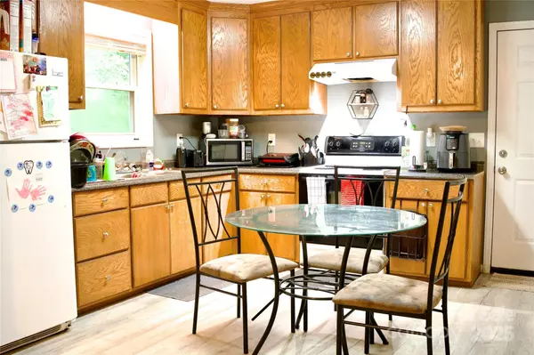 Mill Spring, NC 28756,2379 Pea Ridge RD