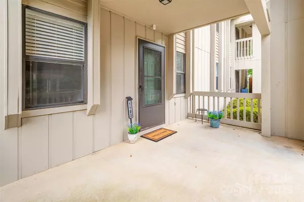 Asheville, NC 28805,1103 Abbey CIR