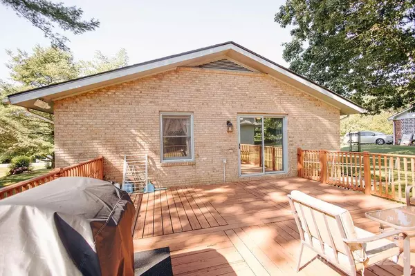 Marion, NC 28752,90 Long ST
