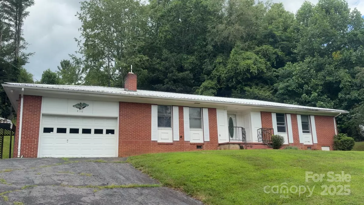 Bakersville, NC 28705,456 Duck BR